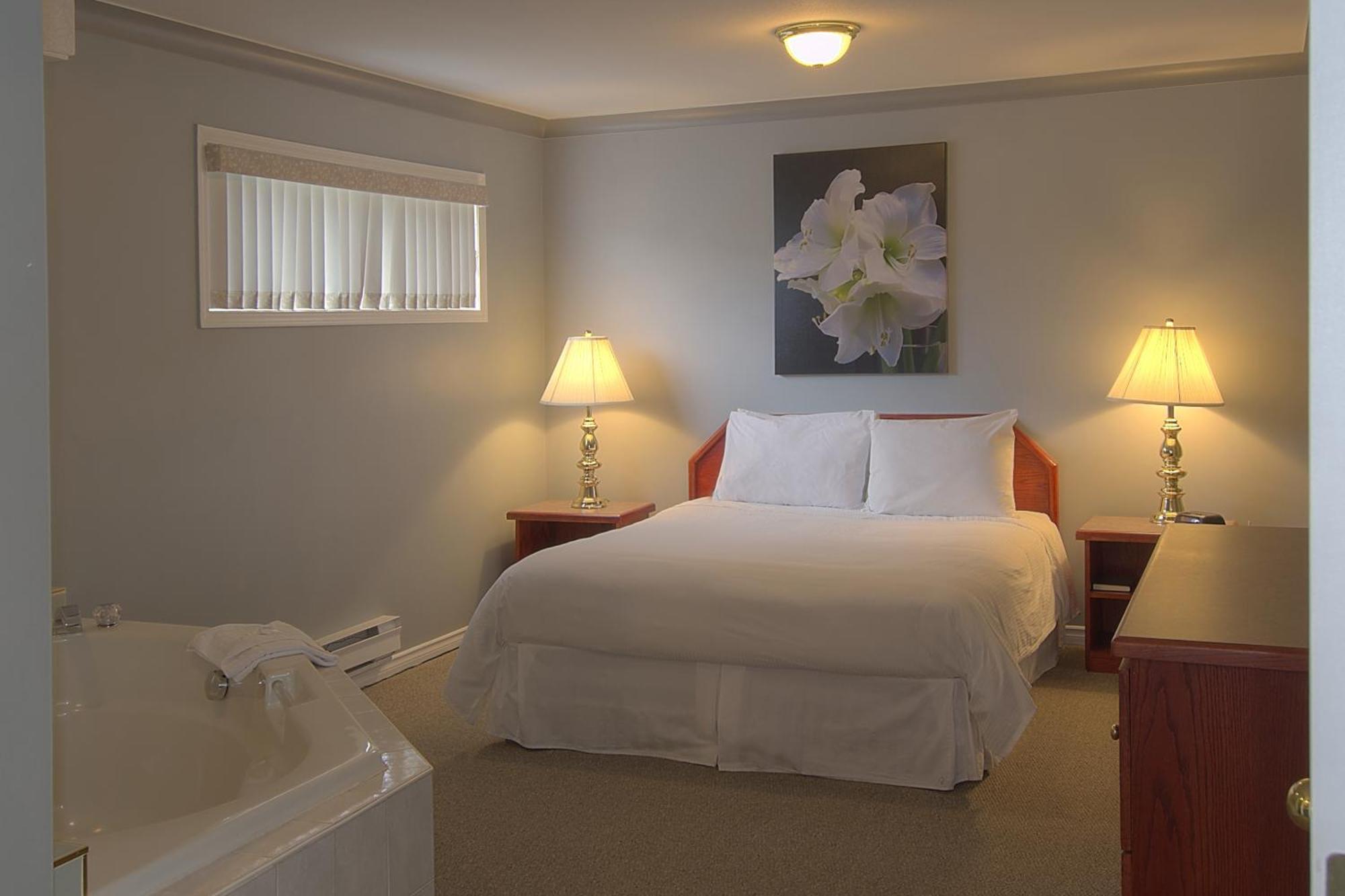 Tiki Shores Inn & Suites Penticton Værelse billede
