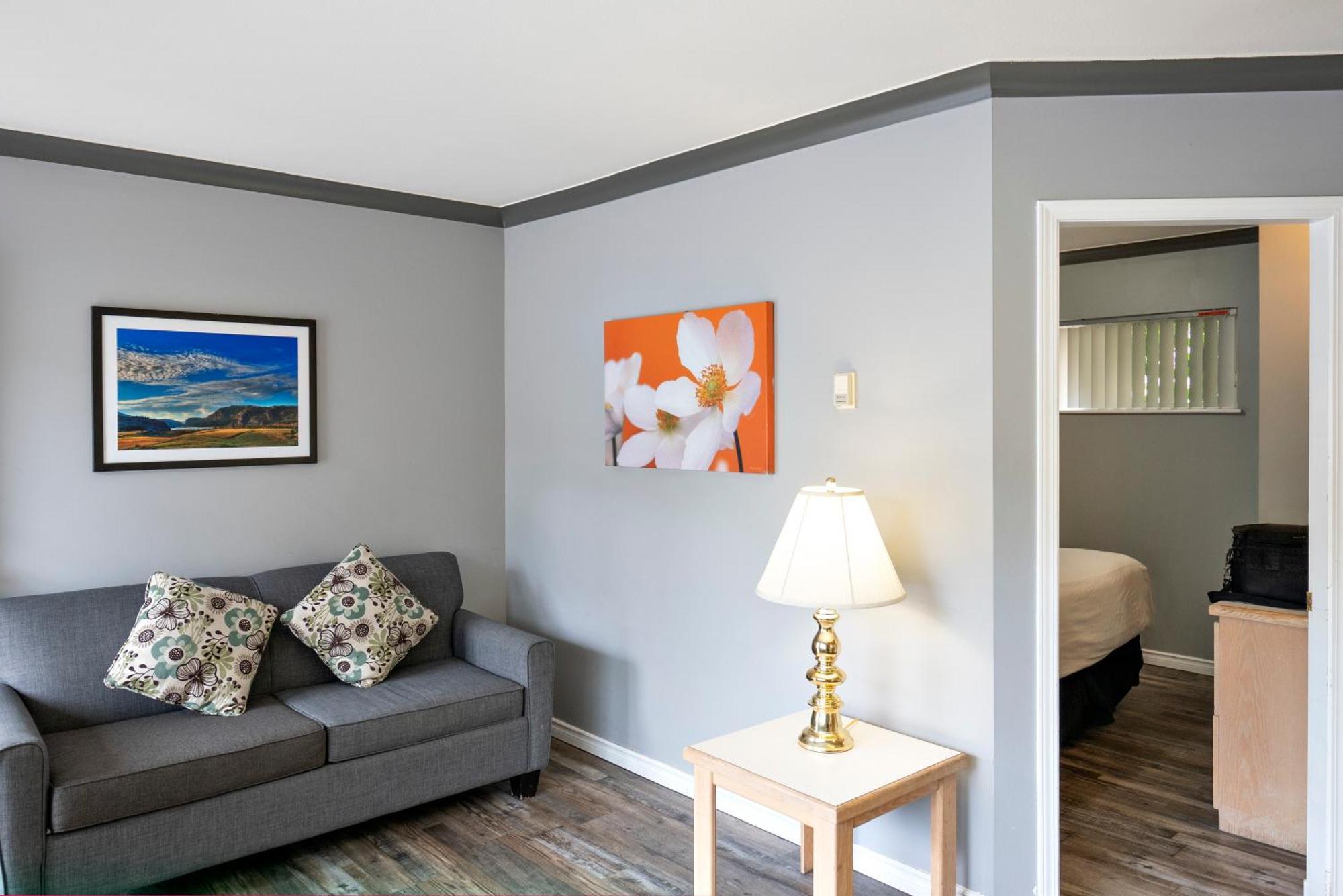Tiki Shores Inn & Suites Penticton Eksteriør billede