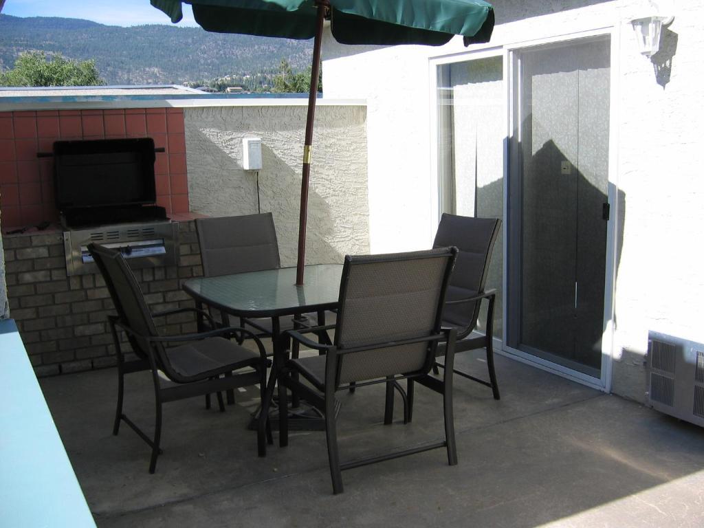 Tiki Shores Inn & Suites Penticton Værelse billede