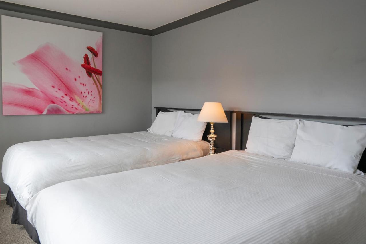 Tiki Shores Inn & Suites Penticton Eksteriør billede