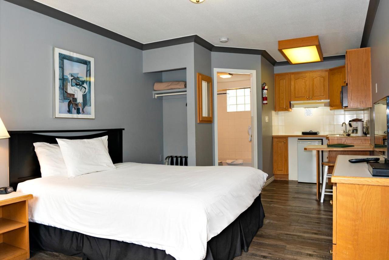 Tiki Shores Inn & Suites Penticton Eksteriør billede