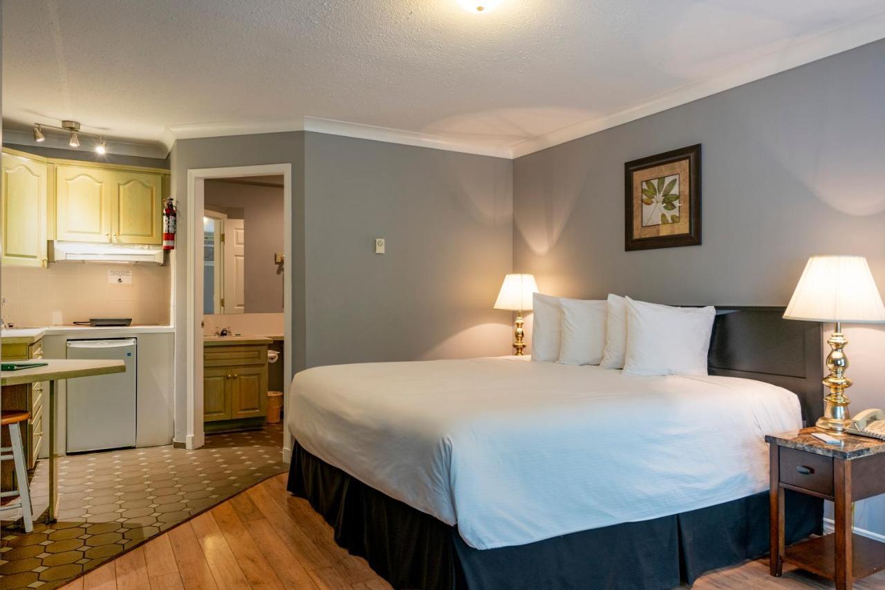 Tiki Shores Inn & Suites Penticton Eksteriør billede